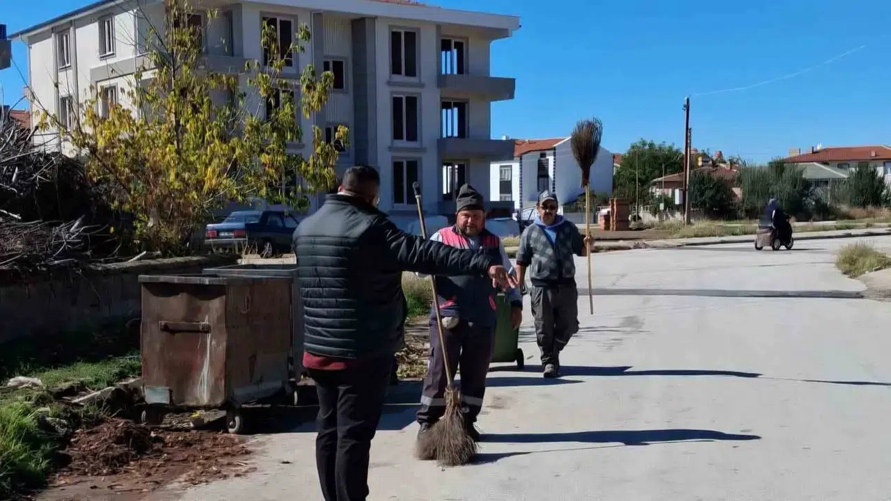 Bolvadin’de daha temiz bir yaşam alanı için düğmeye basıldı