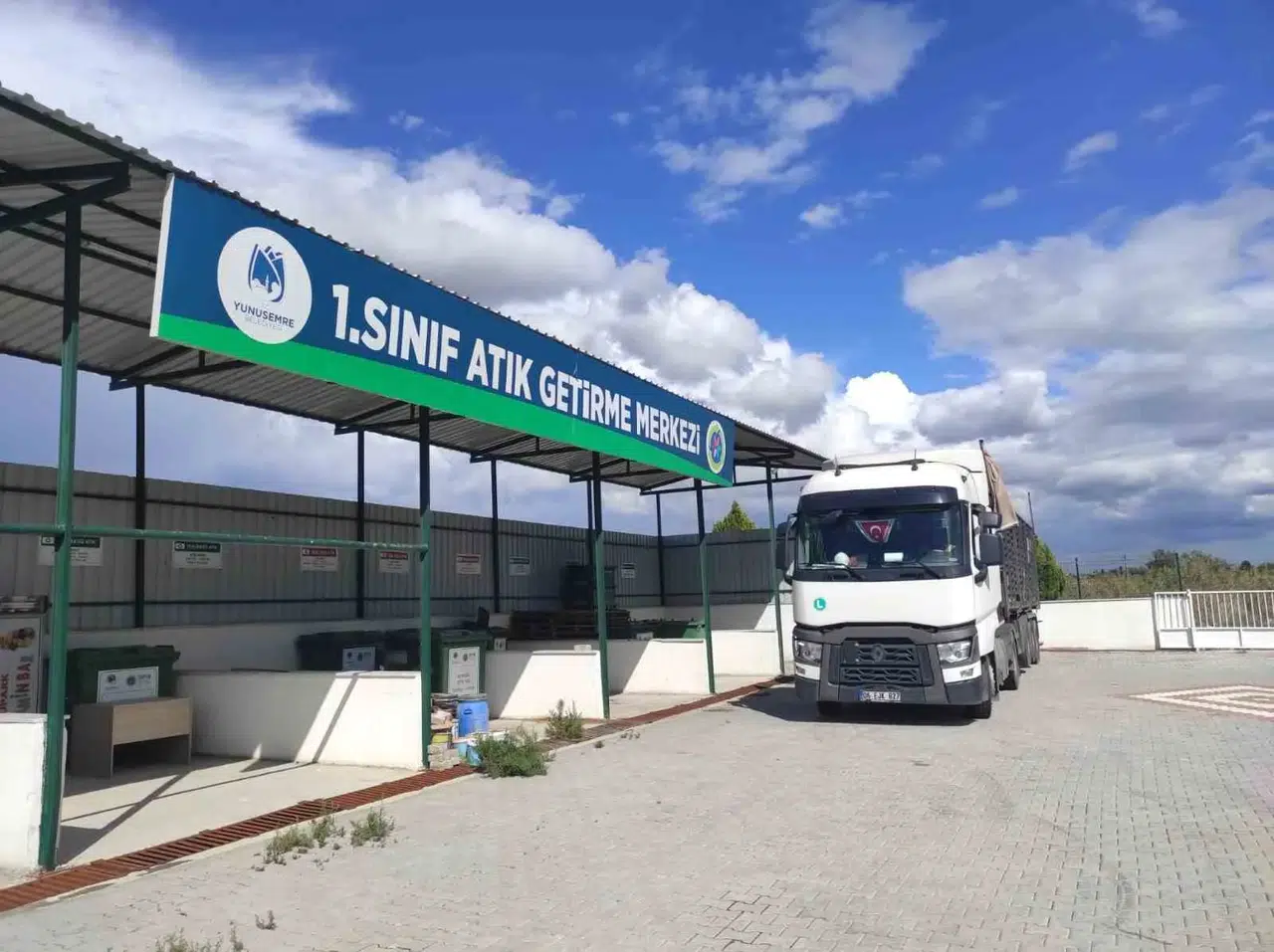 Yunusemre'de atık ilaç seferberliği: 5 tonluk tehlike bertaraf edildi