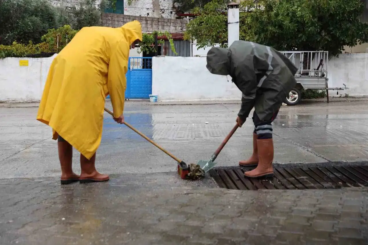 Menteşe'de yağış alarmı: Ekipler teyakkuzda