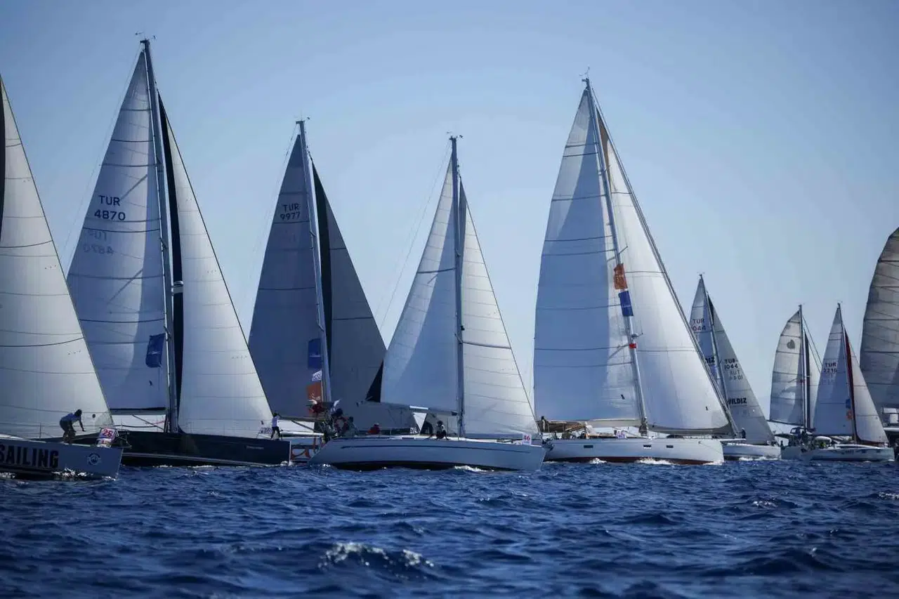 Yelkenlerin rotası eğitim gemisine çevrildi: The Bodrum Cup'ta anlamlı seferberlik