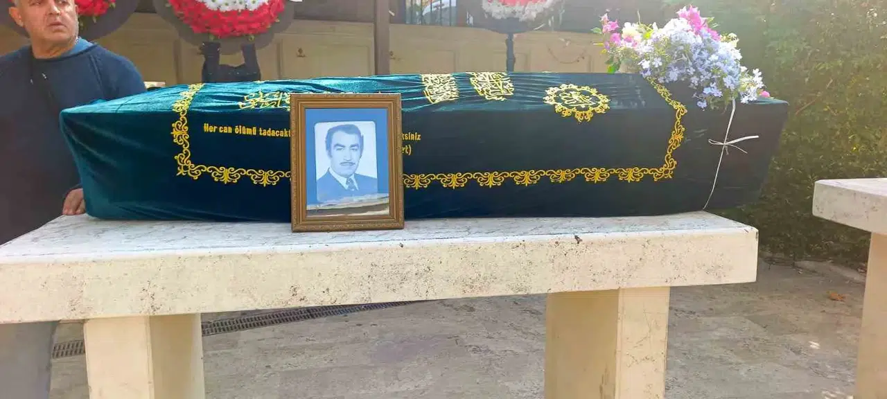 Aliağa’nın acı günü: Eski başkan Bayrak ebediyete uğurlandı