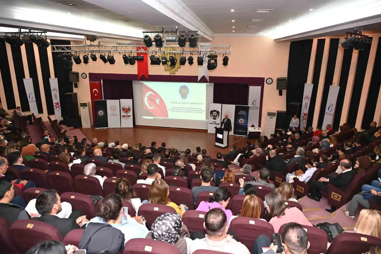 Manisa'da eğitimde güvenlik seferberliği: Okul yöneticileri risklere karşı bilgilendirildi