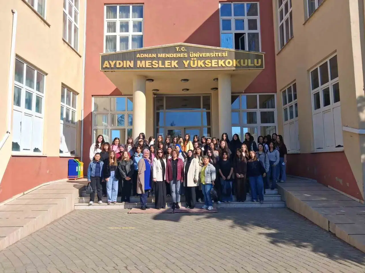Üniversite hayali kuran gençler ADÜ'de rotayı çizdi