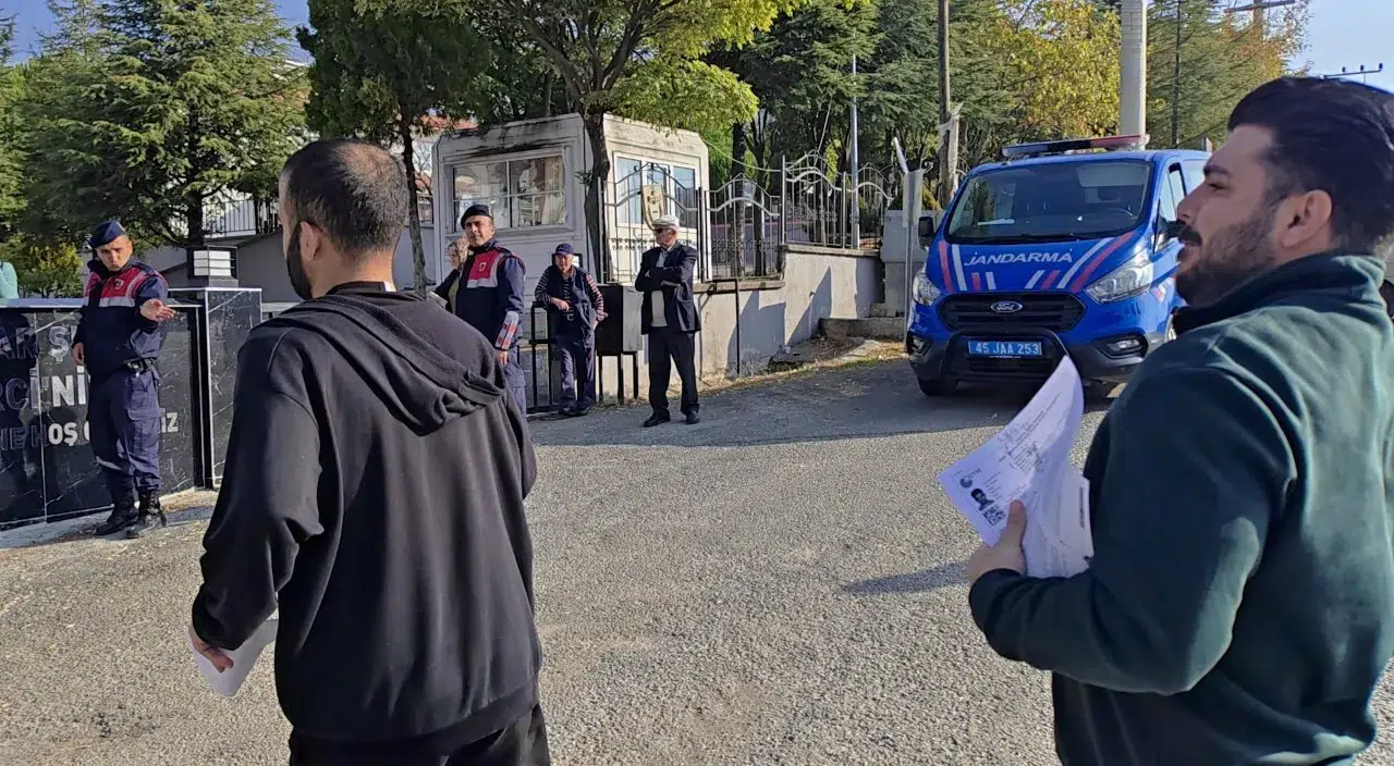KPSS yolunda lastik kabusu: Jandarma saniyelerle yarıştı
