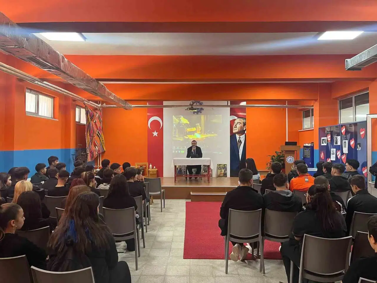 Muğla’da gençlerden cami kültürüne yoğun ilgi: İlim ve dayanışma vurgusu