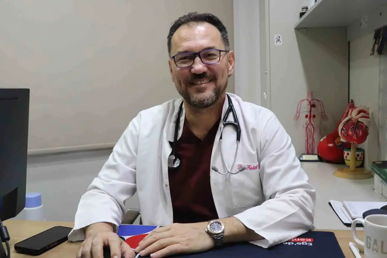 Göğüs kafesi açılmadan hayata tutundu: 75 yaşındaki hastaya başarılı operasyon