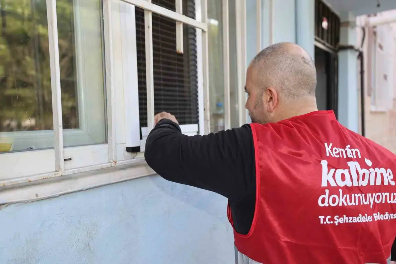 Şehzadeler’de sofralar boş kalmıyor: 500 kişiye her gün sıcak destek