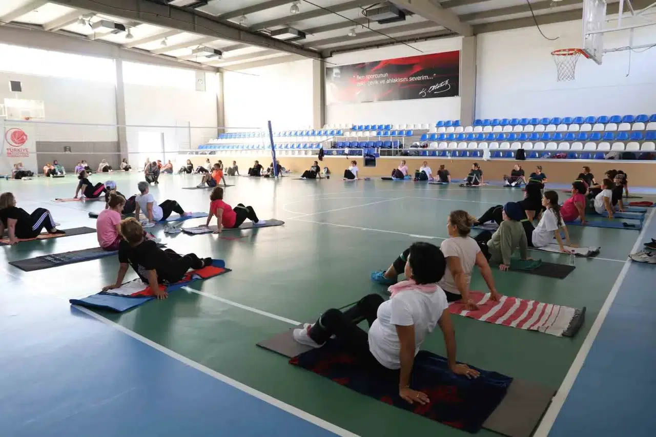 Nazilli’de kadınların spor seferberliği: 100 kişilik dev kadro sahada
