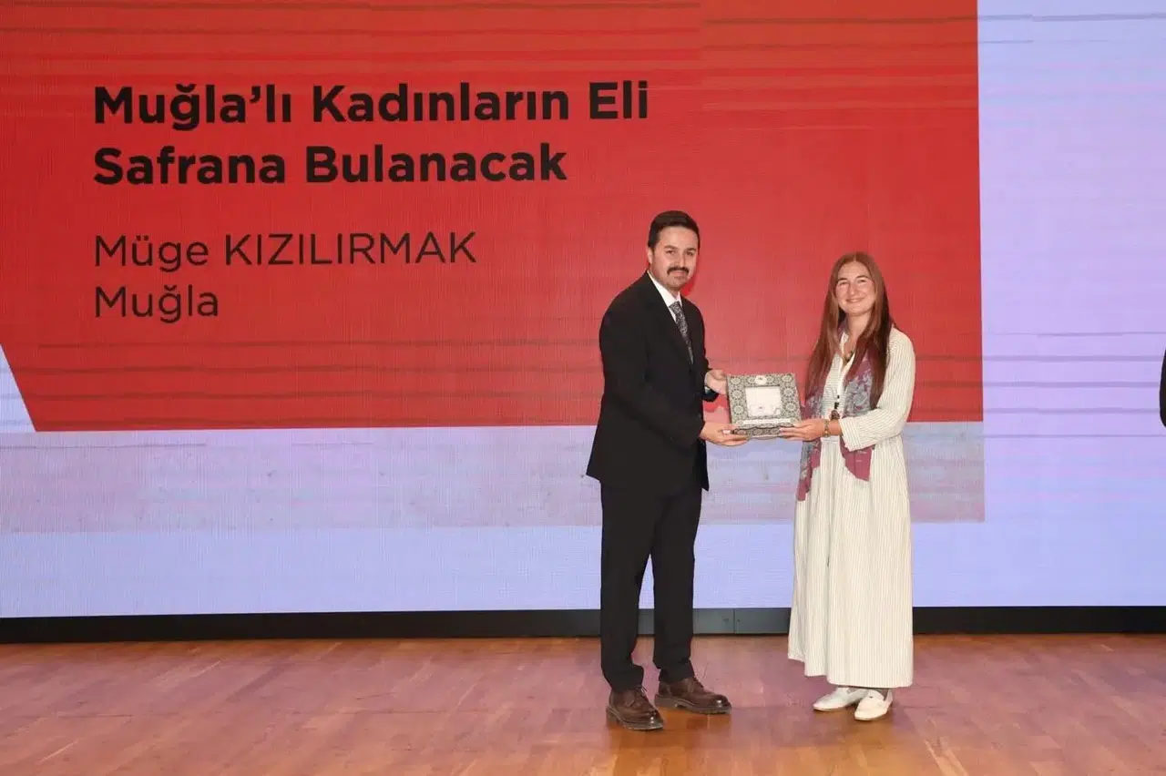 Muğlalı kadınların safran başarısı Ankara'da taçlandı