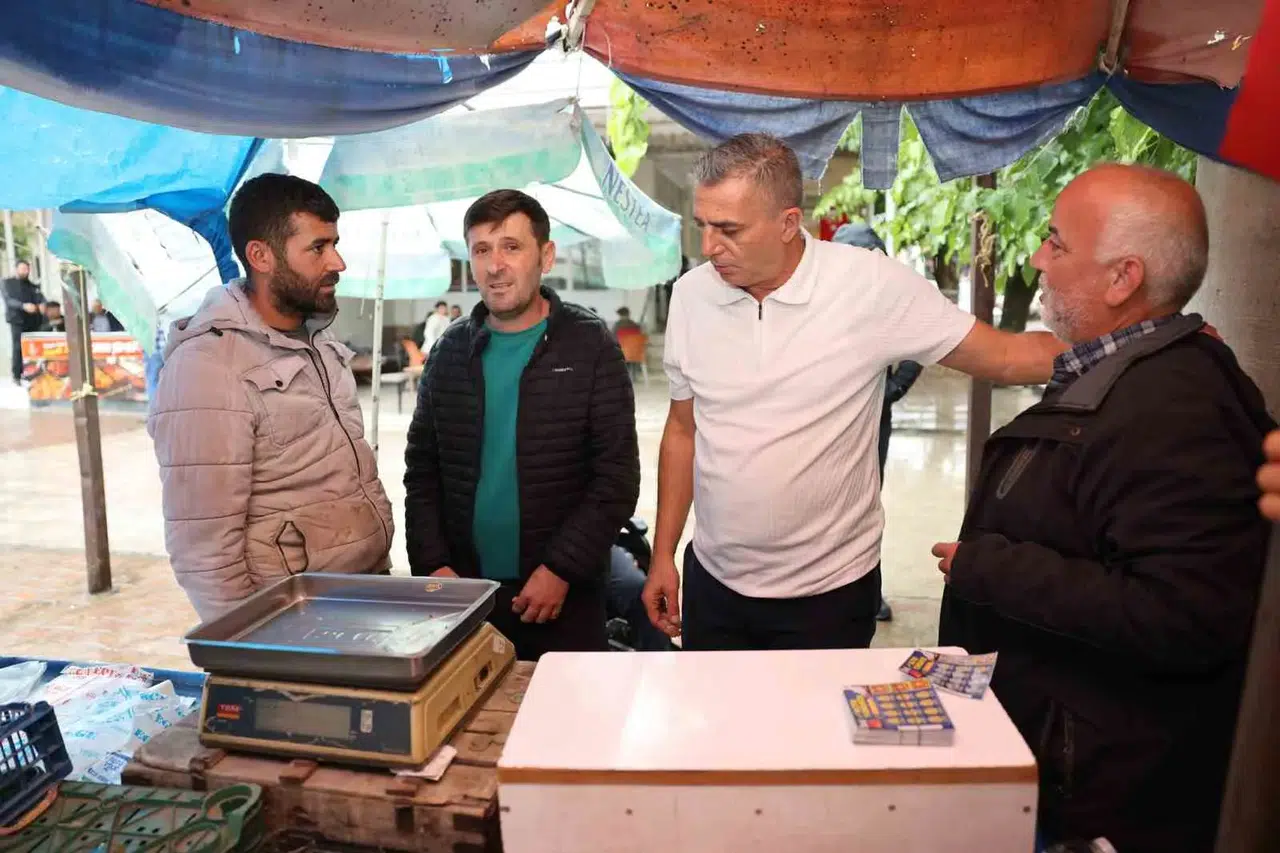 Şehzadeler’de saha mesaisi: Başkan Şimşek sorunları yerinde çözüyor