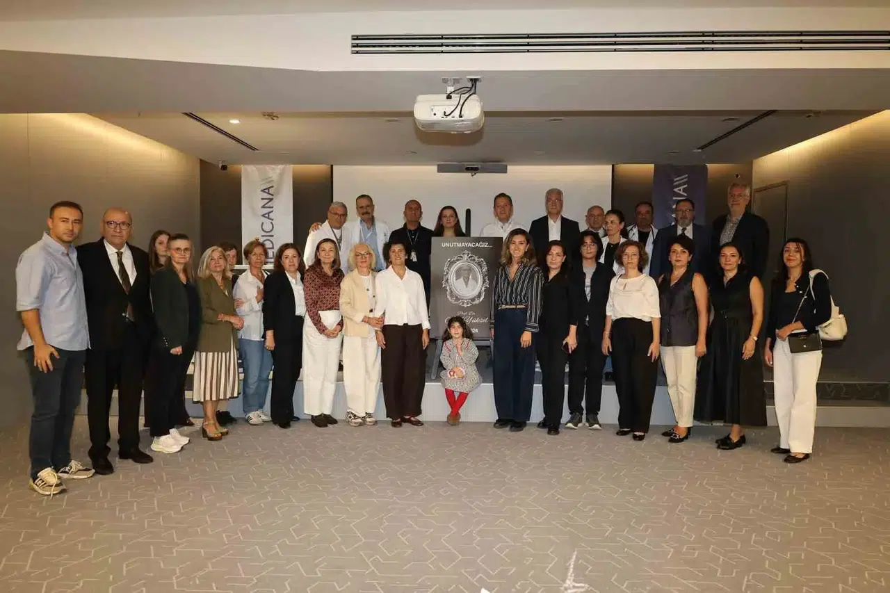 Medicana İzmir’de duygusal buluşma: Arif Yüksel’in ismi ölümsüzleşti