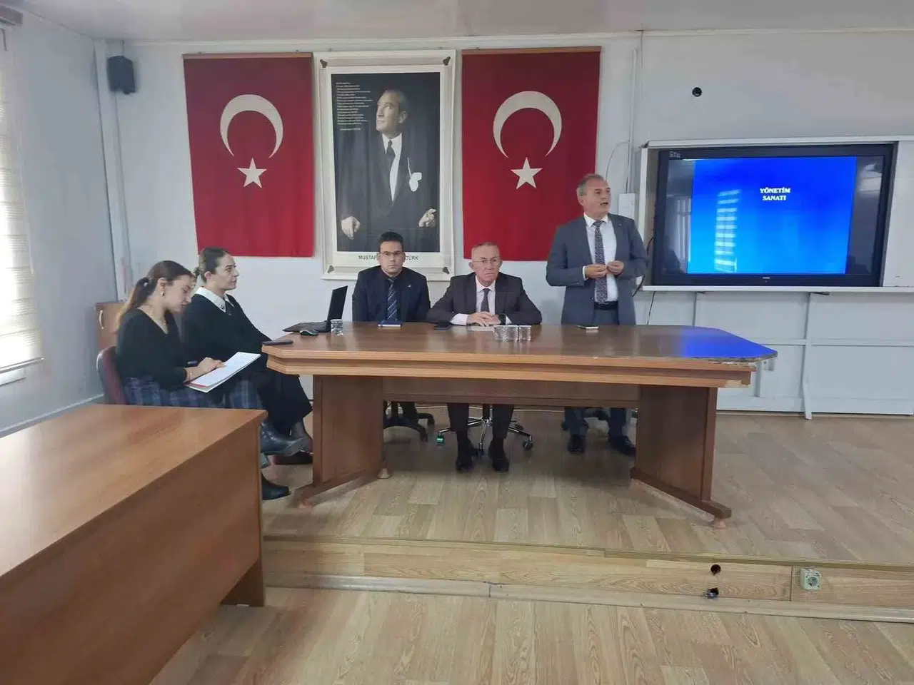 Sarıgöl eğitim camiasında disiplin ve güvenlik zirvesi
