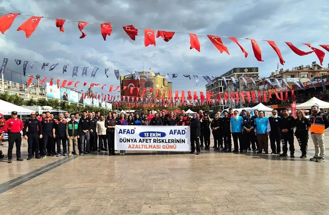 Aydın'da afet bilinci seferberliği: Meydanda uygulamalı eğitim