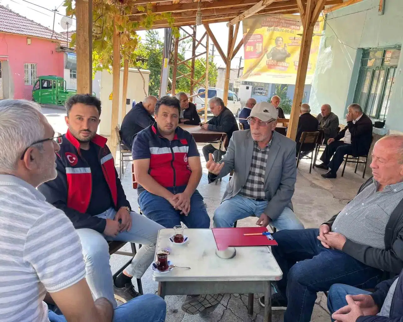 Uşaklı üreticinin kapısı çalındı: Tarımda yerinde çözüm dönemi