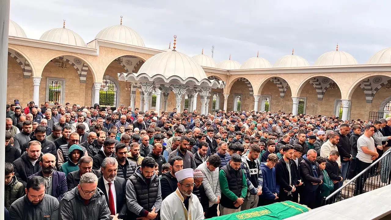 Kula’da yürek yakan veda: 15 yaşındaki İshak hayata gözlerini yumdu