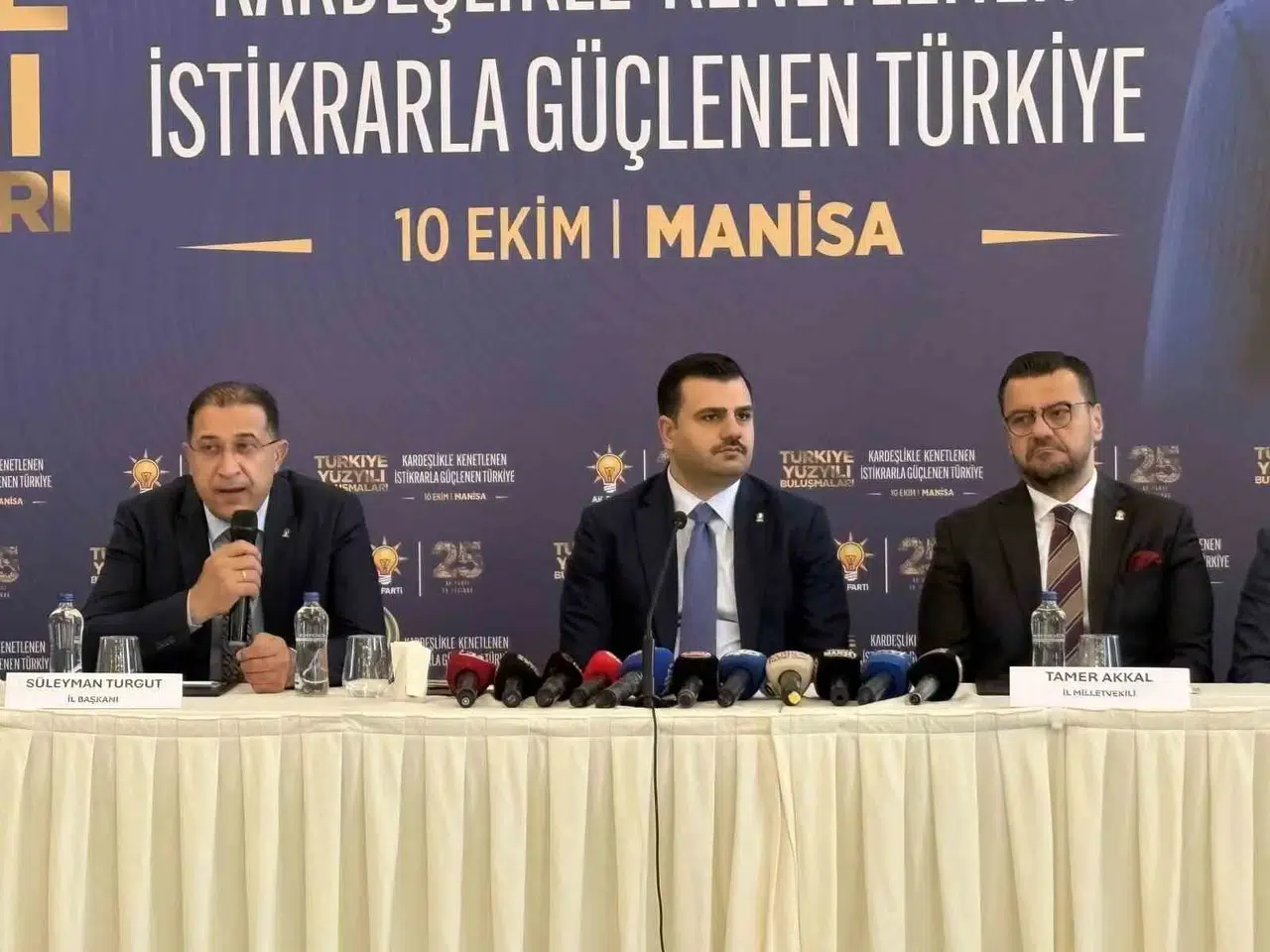 Eyyüp Kadir İnan’dan CHP liderine sert uyarı: Dedikodularla siyaset yapmayın