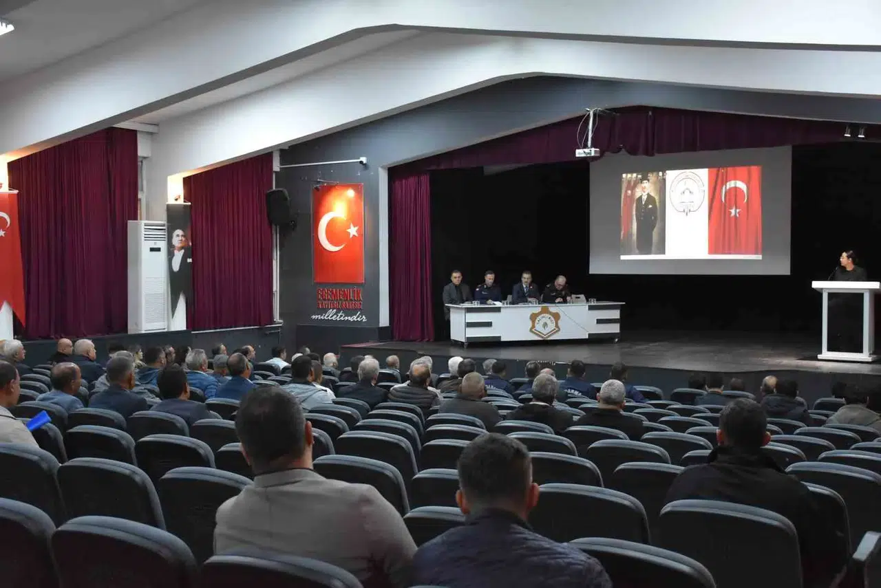 Salihli’de mevsimlik işçiler için seferberlik: Muhtarlar çözüm için bir araya geldi