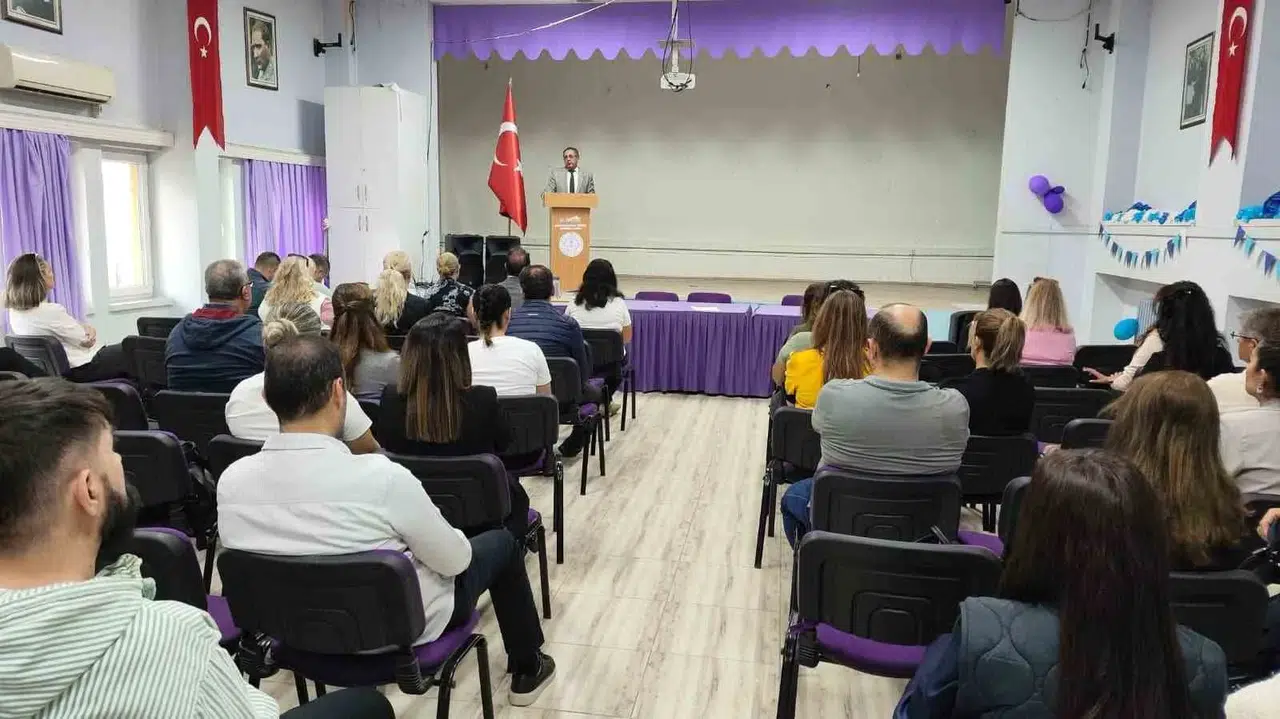 Kuşadası'nda eğitimde güvenli ortam seferberliği: Yöneticilere kritik eğitim