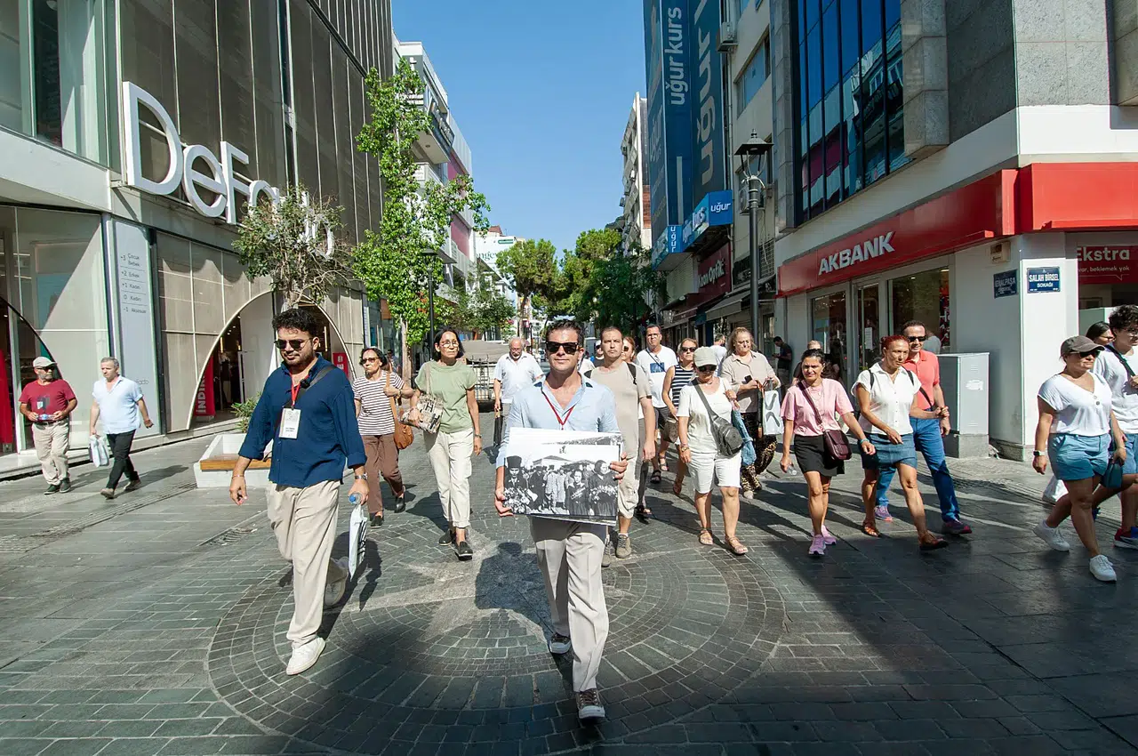 Karşıyaka’da Atatürk’ün izinde tarihe yolculuk