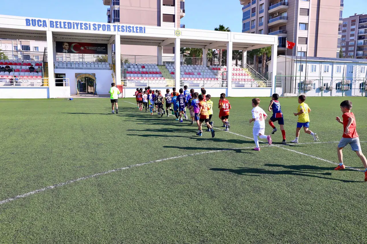 Geleceğin Yıldızları Buca'da Yetişiyor