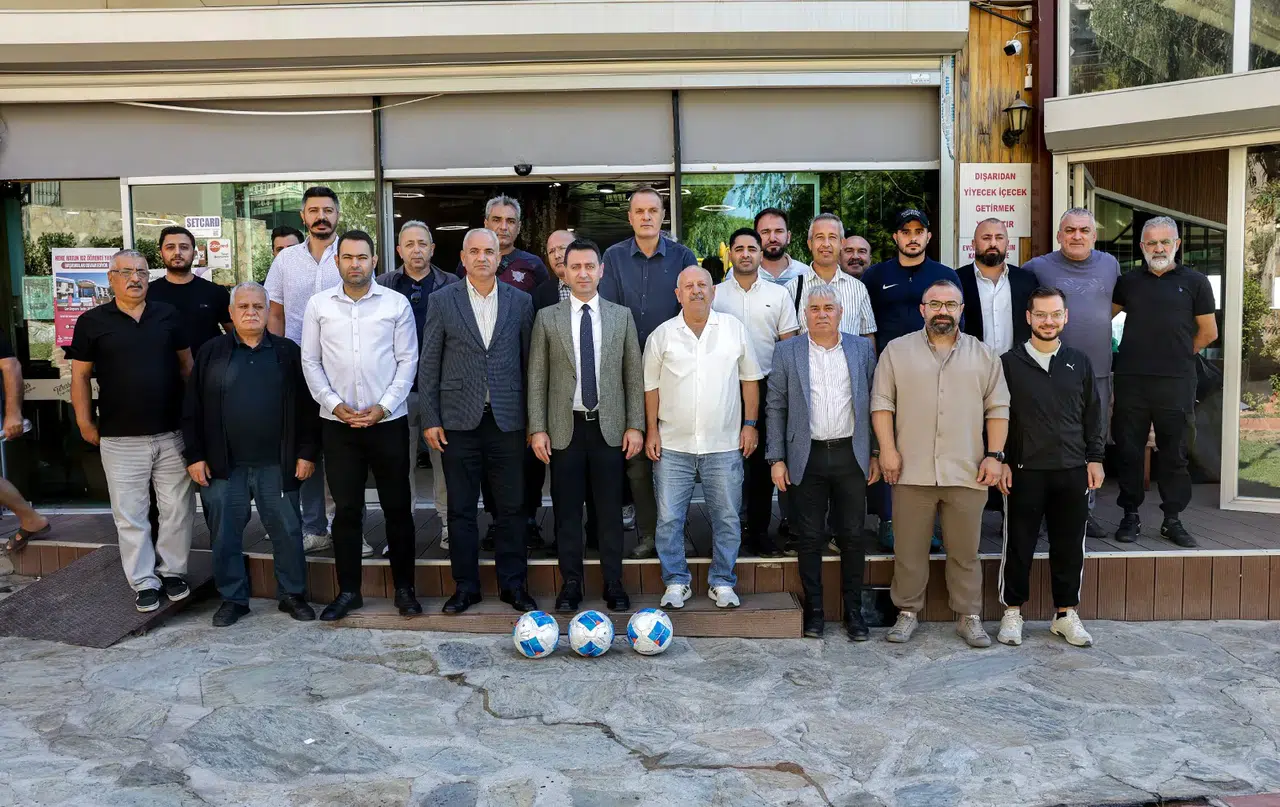 Bayraklı Belediyesinden Amatör Spor Kulüplerine 3 Milyon Liralık Destek