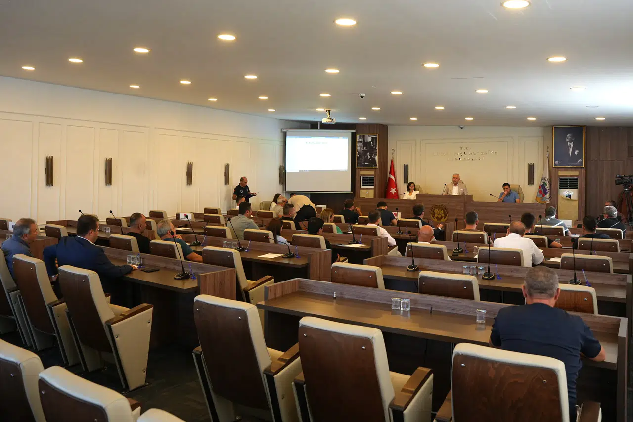 Kemalpaşa Belediye Meclisi Ekim Ayı Olağan Toplantısını Gerçekleştirdi