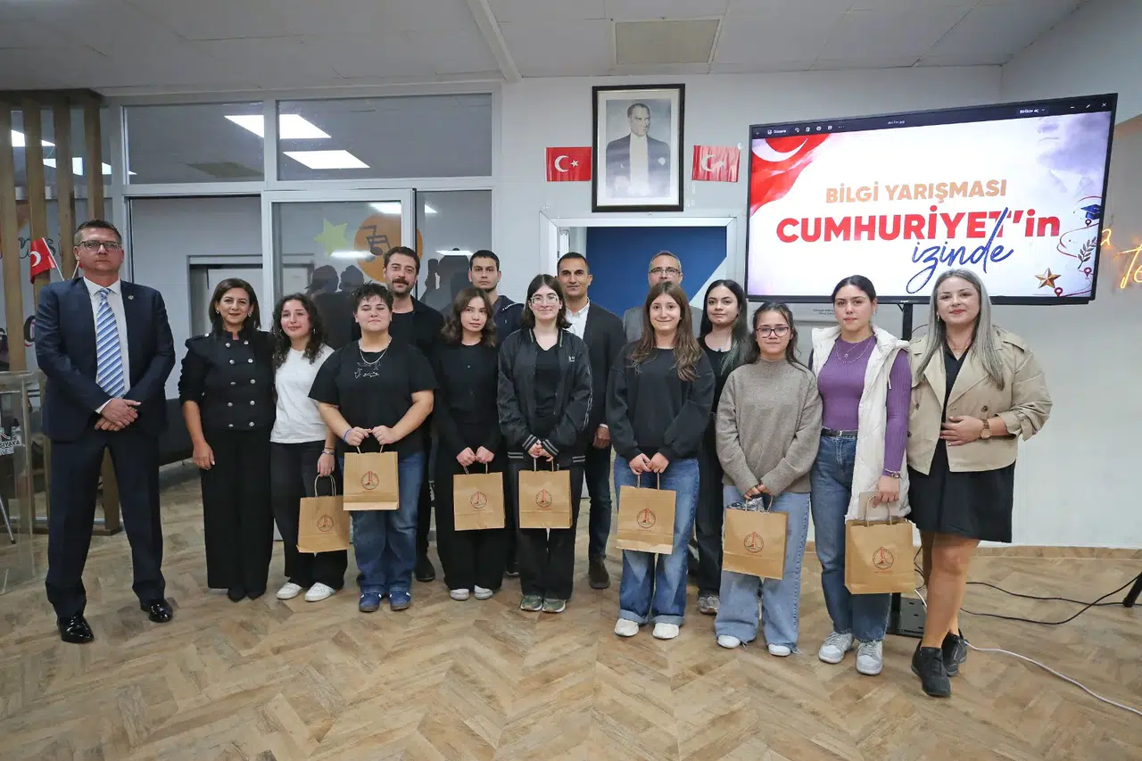 Genç Yaka’da ‘Cumhuriyet’in İzinde’ bilgi yarışması