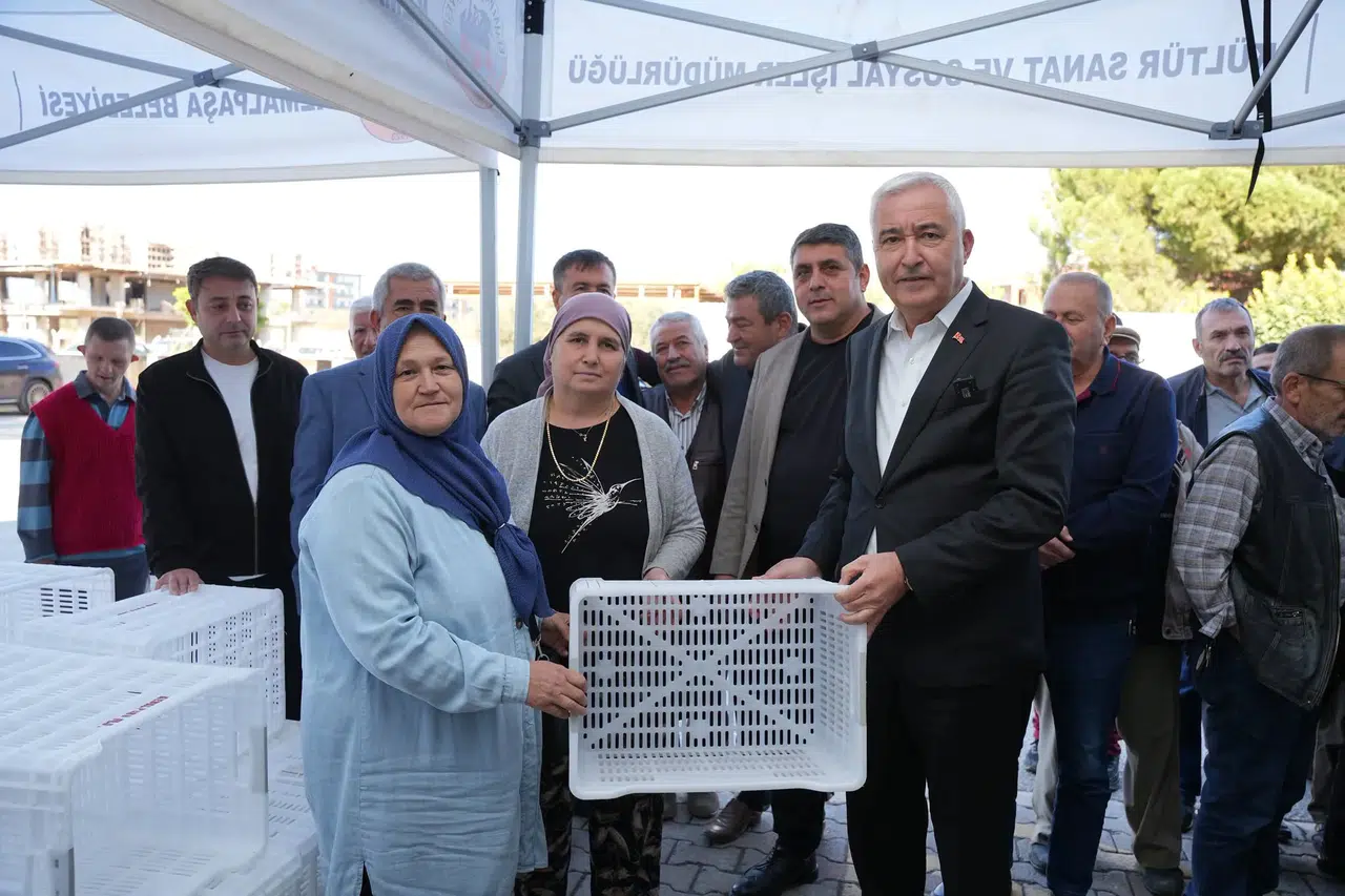 Kemalpaşa Belediyesi’nden Çiftçiye Destek, Tarıma Can Suyu