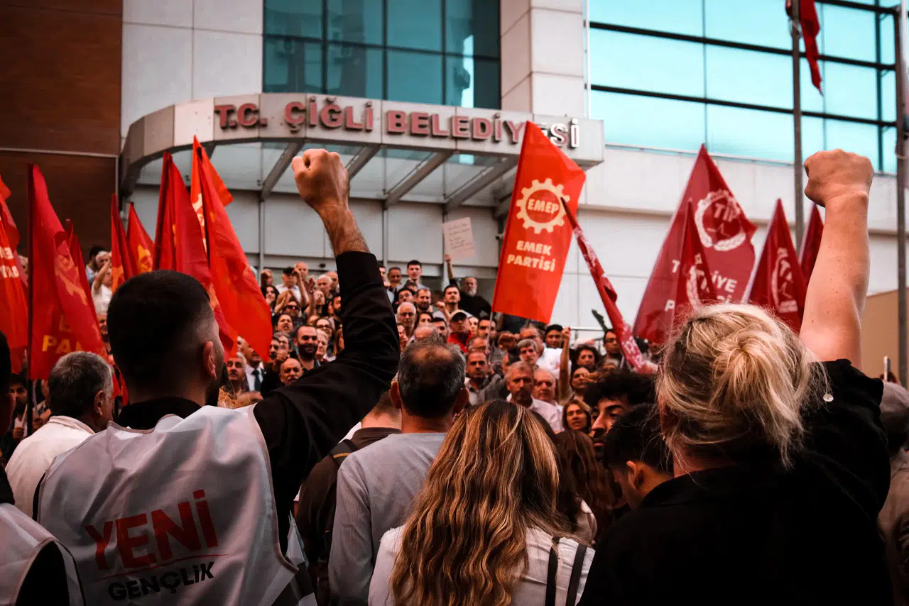 Başkan Güç Çiğli’den Seslendi: “Milletimiz İradesini Çiğneyenleri Unutmaz”