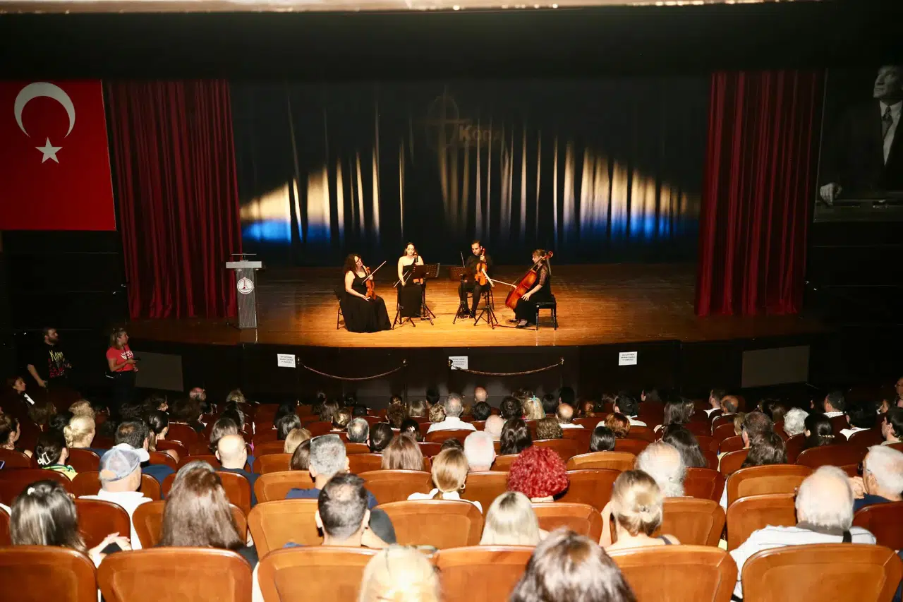 Karşıyaka Oda Orkestrası yeni sezona başlıyor