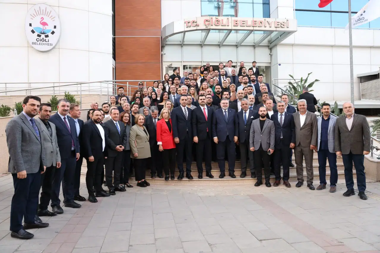Vekil İnan’dan Çiğli’ye Müjdeler: İlçeye Yeni Yatırımlar Ve Projeler Geliyor