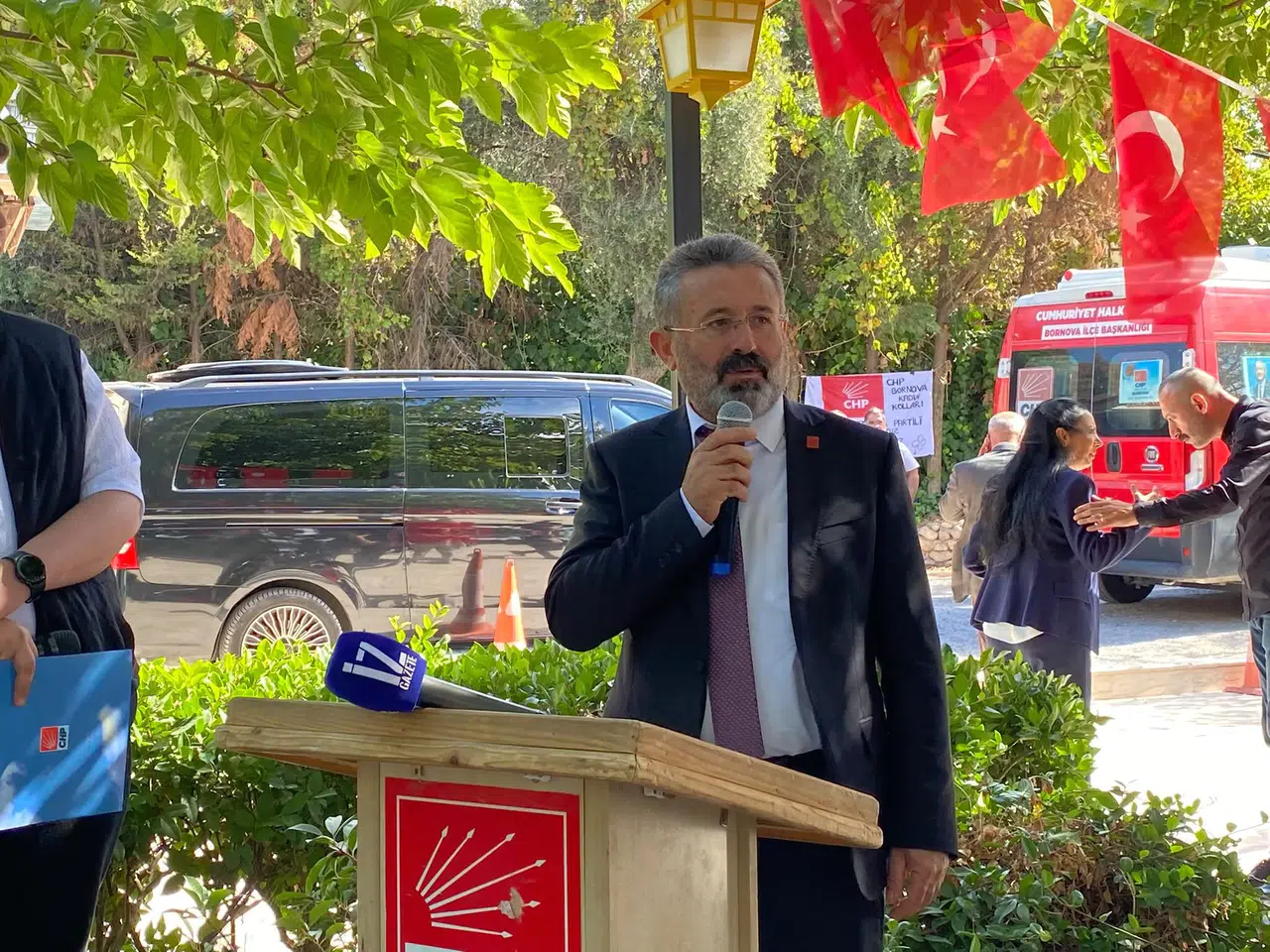 Bornova’da CHP Zirvesi: "Kaleleri Teslim Edenlerden Hesap Soracağız!"