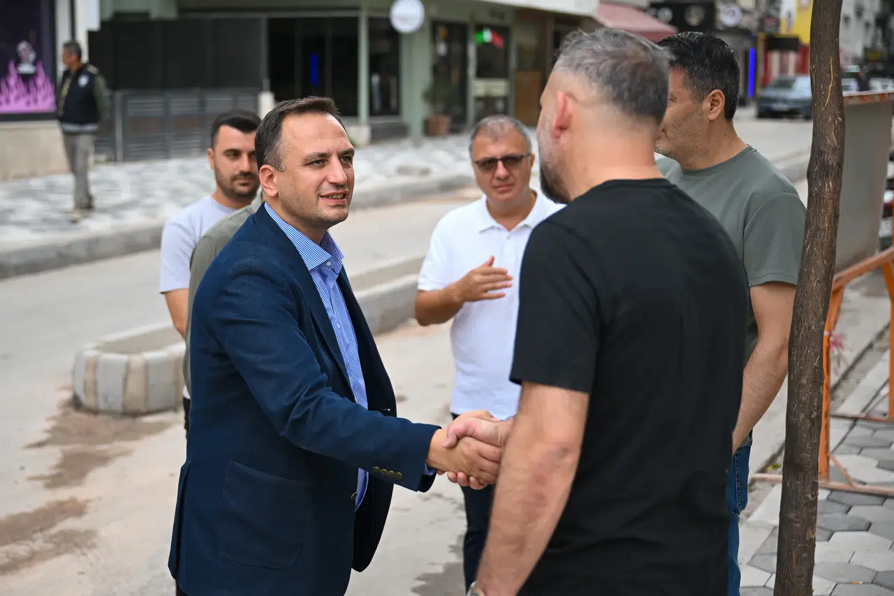Bornova’da Zafer Caddesi’ne nefes aldıracak dokunuş
