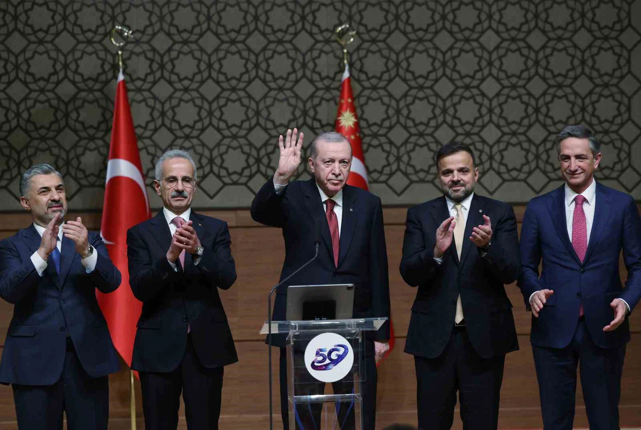 Cumhurbaşkanı Erdoğan’ın butona basmasıyla Türkiye’de 5G teknolojisine geçildi