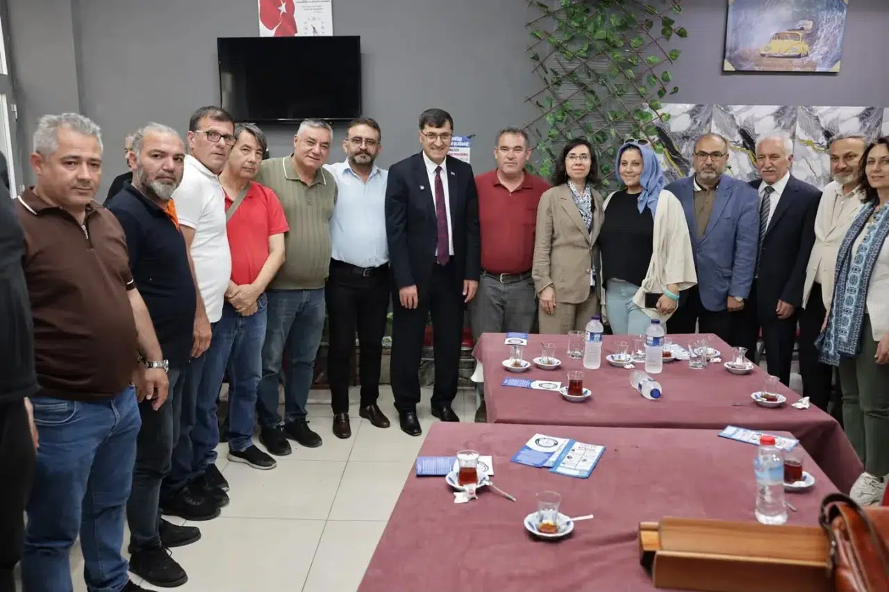 Kütahya’dan Uşak’a gönül köprüsü: Başkan Kahveci hemşehrileriyle buluştu