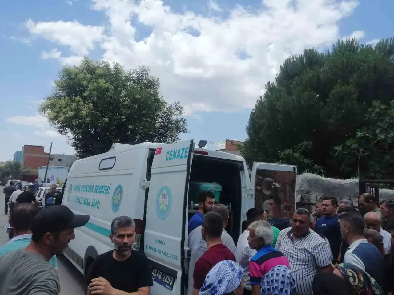 Mutlulukları yarım kaldı: Balayındaki feci kaza genç damadı hayattan kopardı