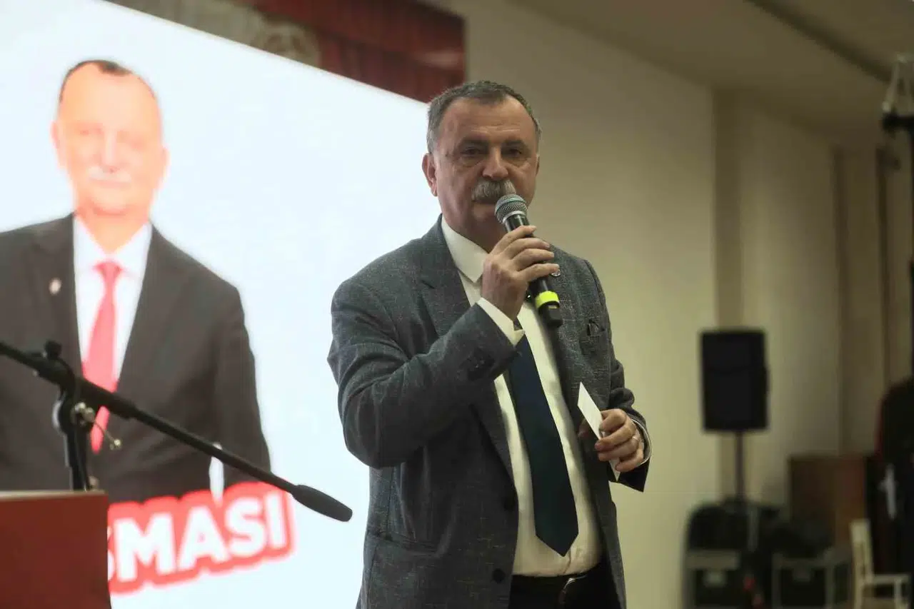 Yunusemre’de yaz tatili akademik başarıya dönüşüyor: Ücretsiz kurslar için start verildi