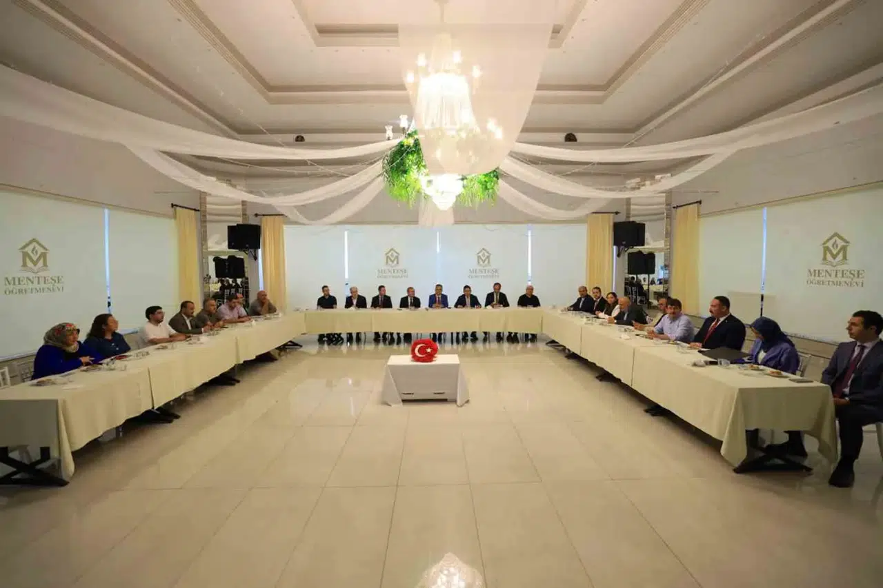 Muğla’da eğitim seferberliği: Vali Akbıyık’tan geleceğin mimarlarına tam destek