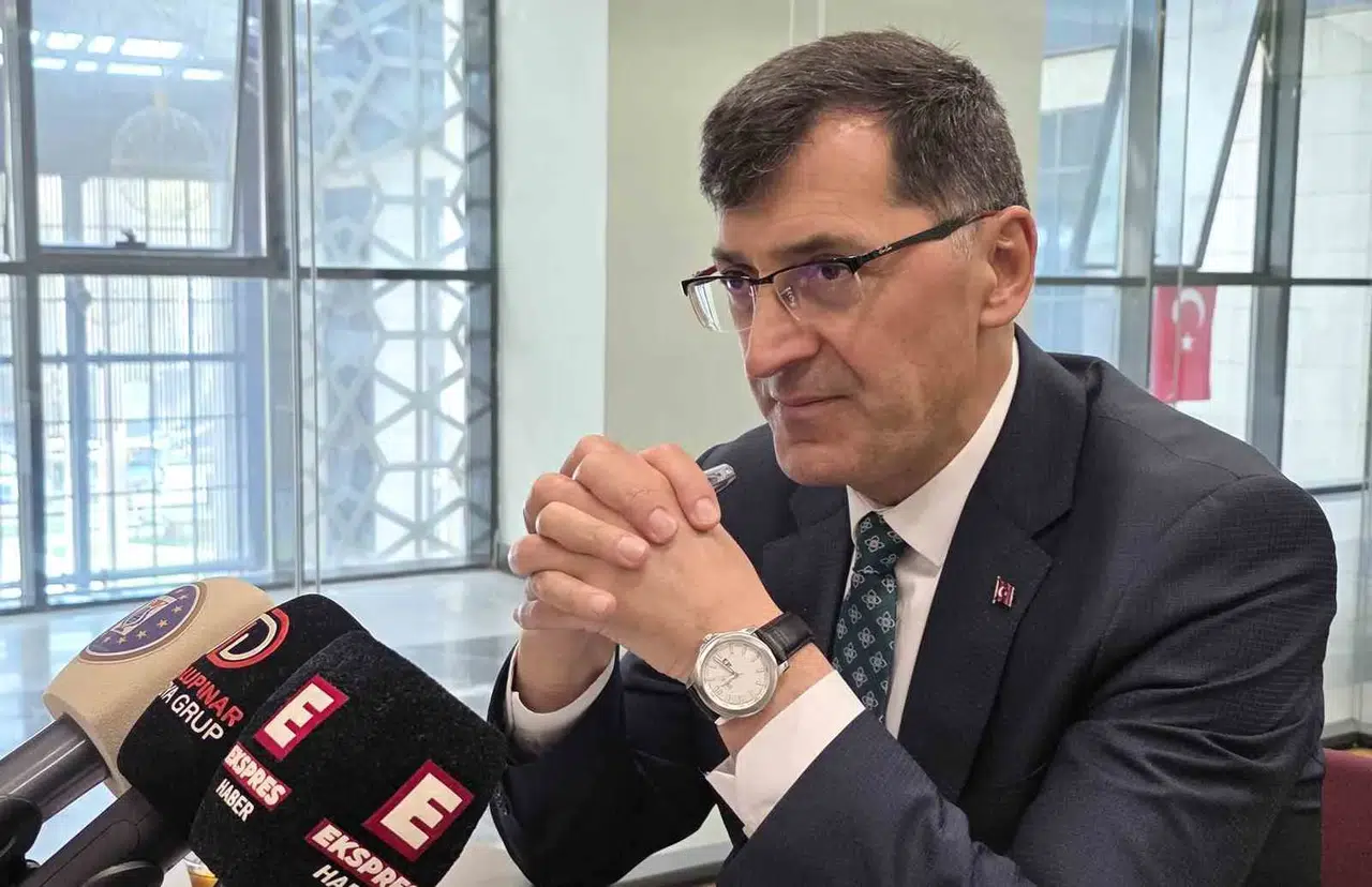Kütahya’da kavşak düzenlemesi tartışması: Başkan Kahveci’den ağaç açıklaması