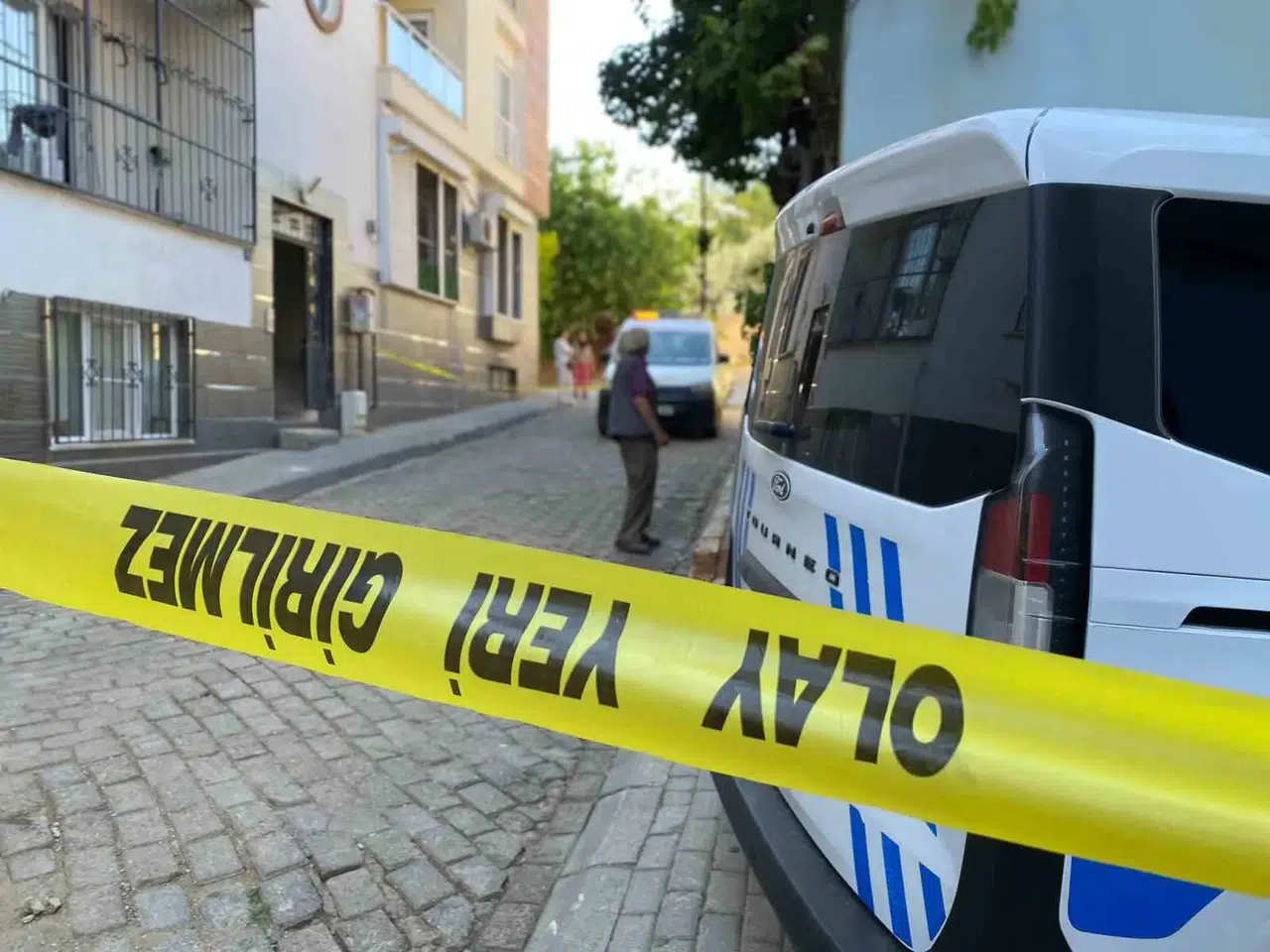 Nazilli'de yürekleri ağza getiren olay: Eşinden ayrılma aşamasındaki genç adam yaşamına son vermek istedi
