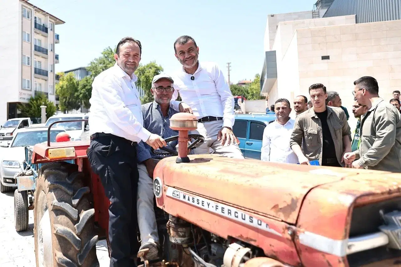 Denizli’de üreticinin yüzü gülüyor: Büyükşehir’den dev yem desteği atağı