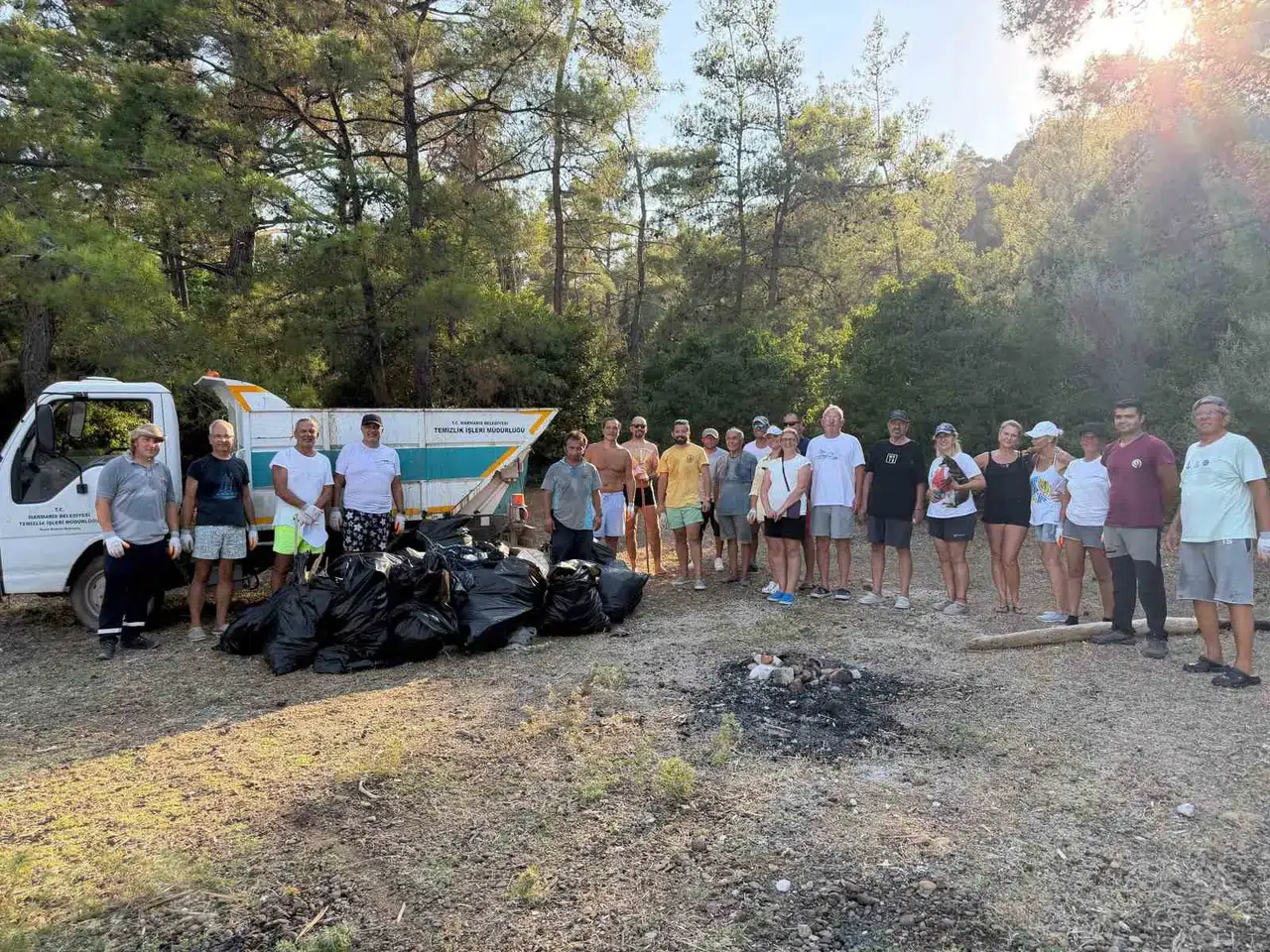 Marmaris’in bakir koylarinda gönüllü ordusu harekete gecti: Dogaya nefes aldirdilar