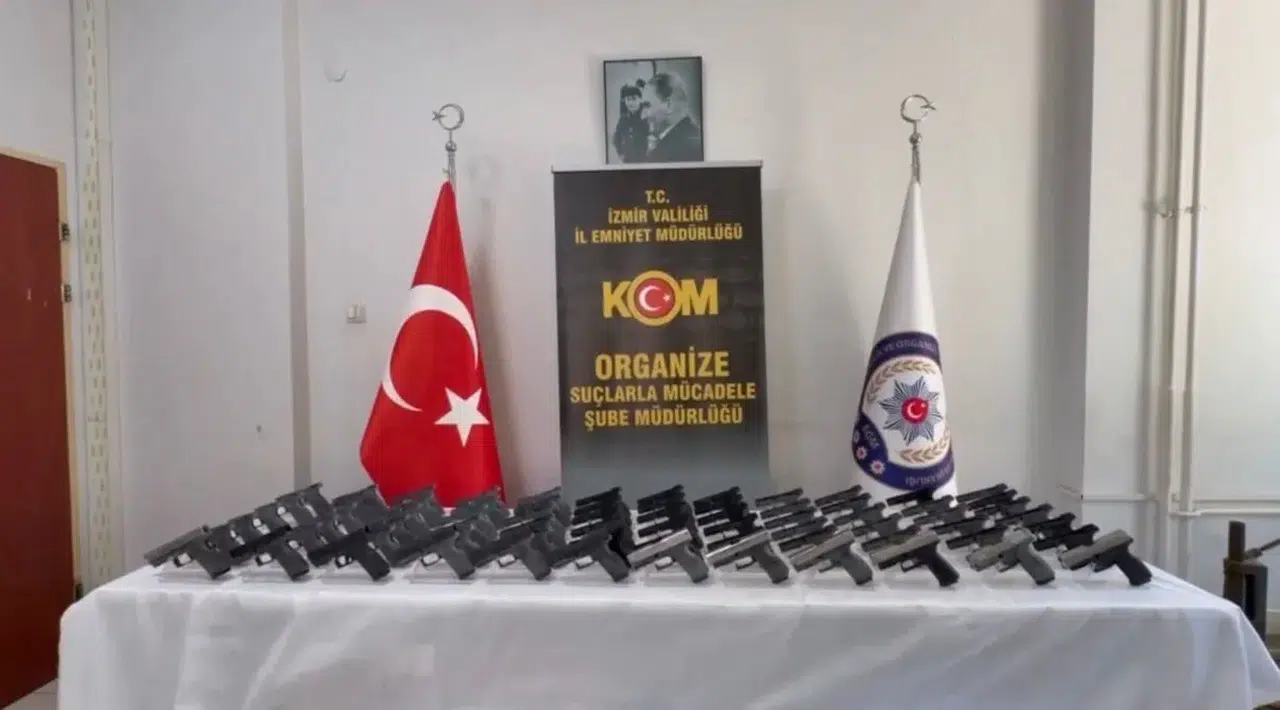 İzmir'de şafak operasyonu: Suç örgütlerine ağır darbe