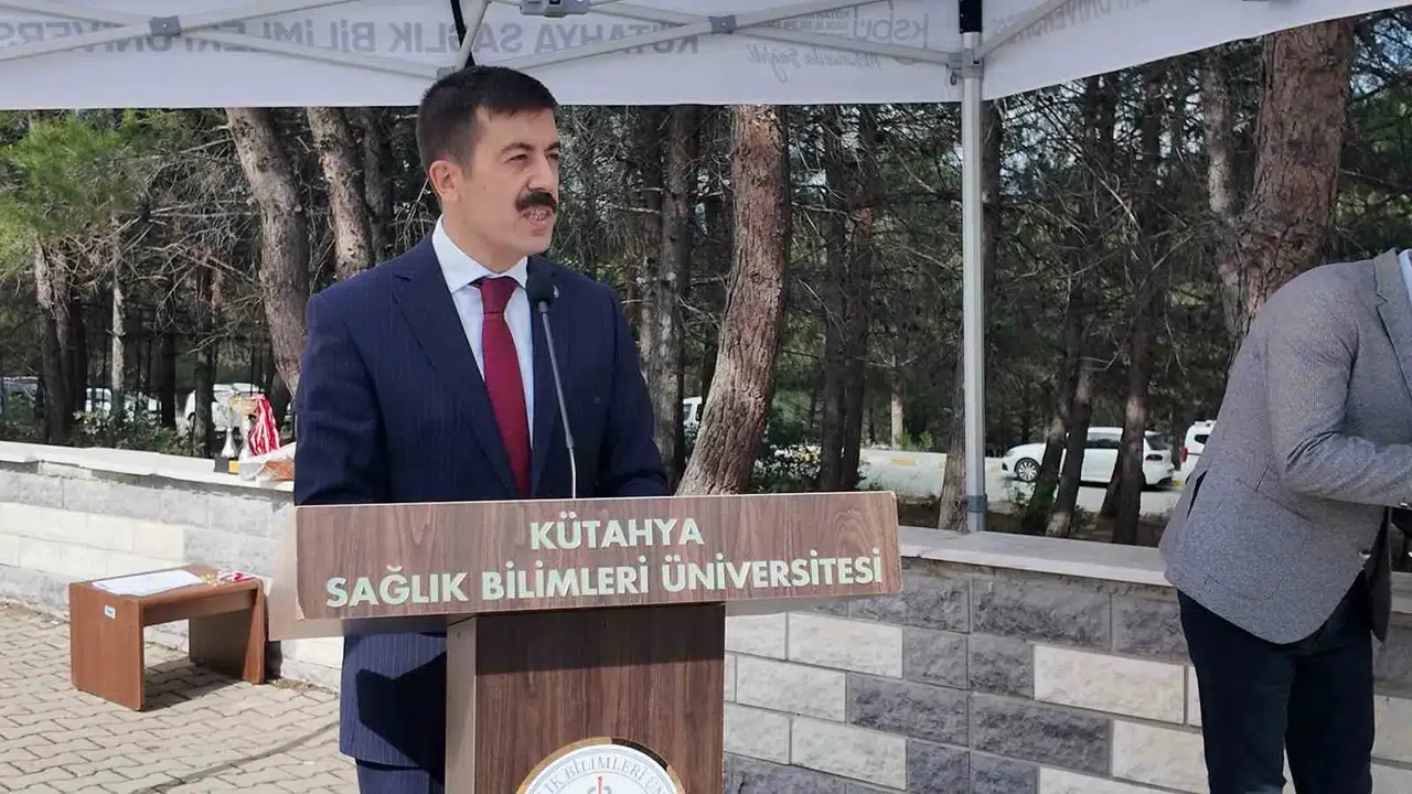 Sağlık ordusuna taze kan: 220 genç mezuniyet heyecanı yaşadı