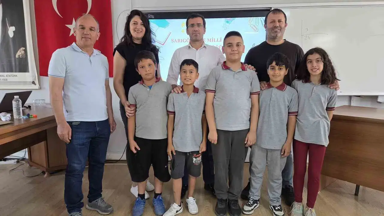 Sarıgöl’de zeka rüzgarı esti: Bilgi yarışmasının kazananı belli oldu