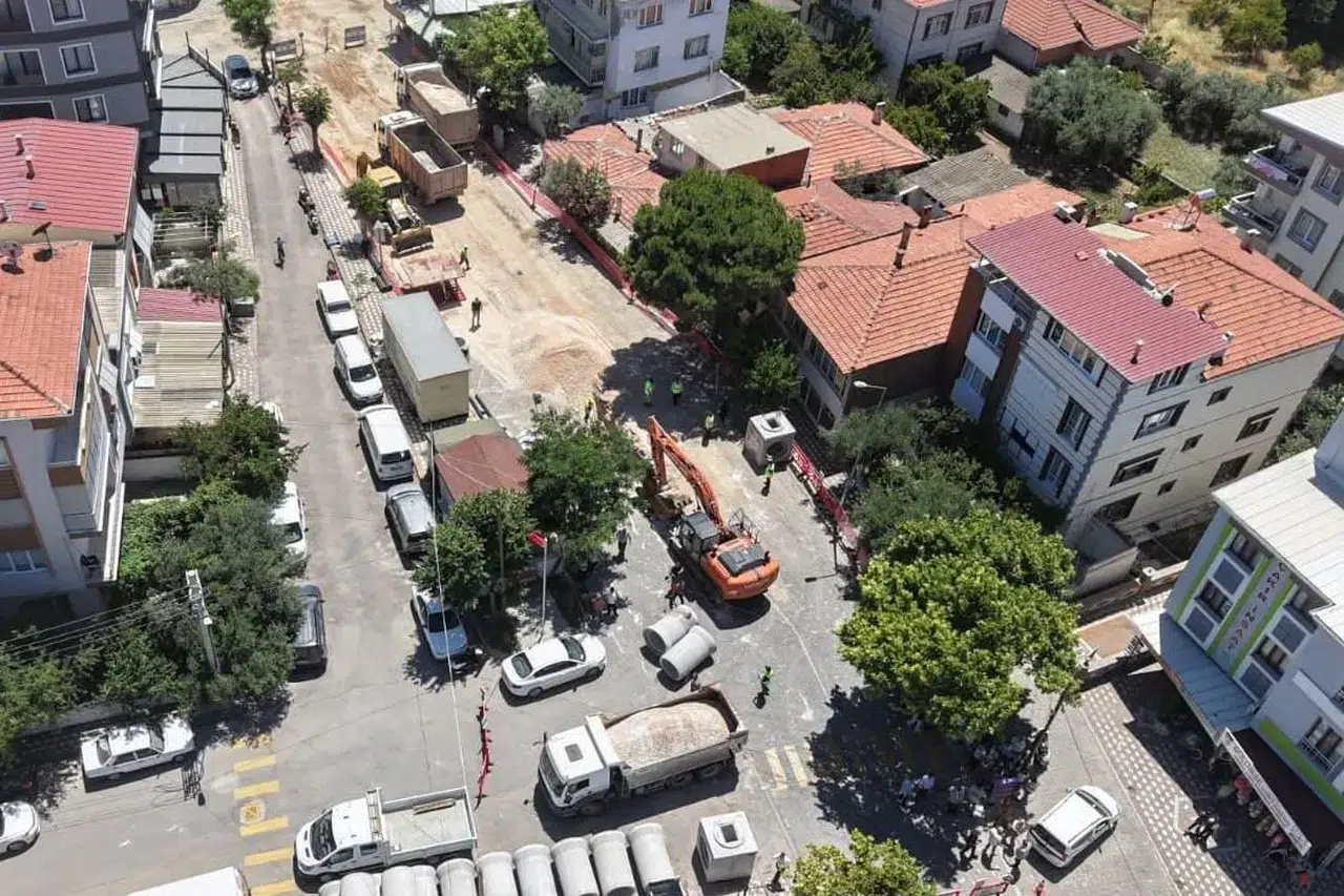 Akhisar’da 27 yillik altyapi kördügümü Besim Dutlulu ile cözülüyor