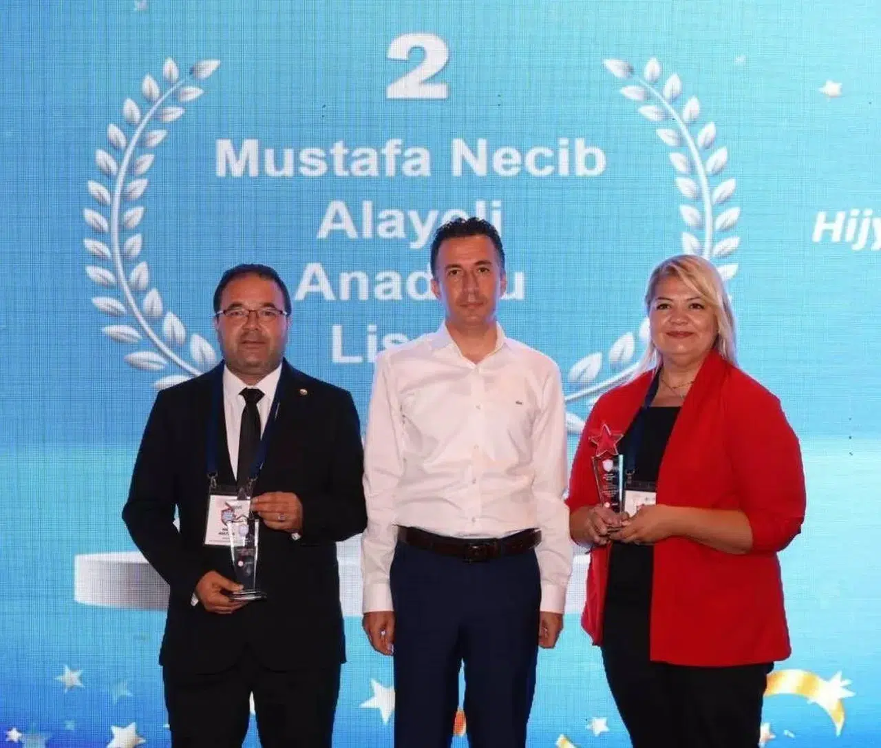 Gedizli gençlerden çevre ve hijyen seferberliği: Türkiye ikinciliği ilçeye gurur yaşattı