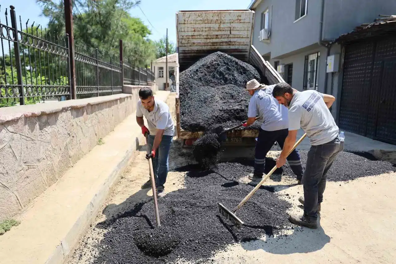Şehzadeler’de hummalı çalışma: 67 mahalle baştan aşağı yenileniyor