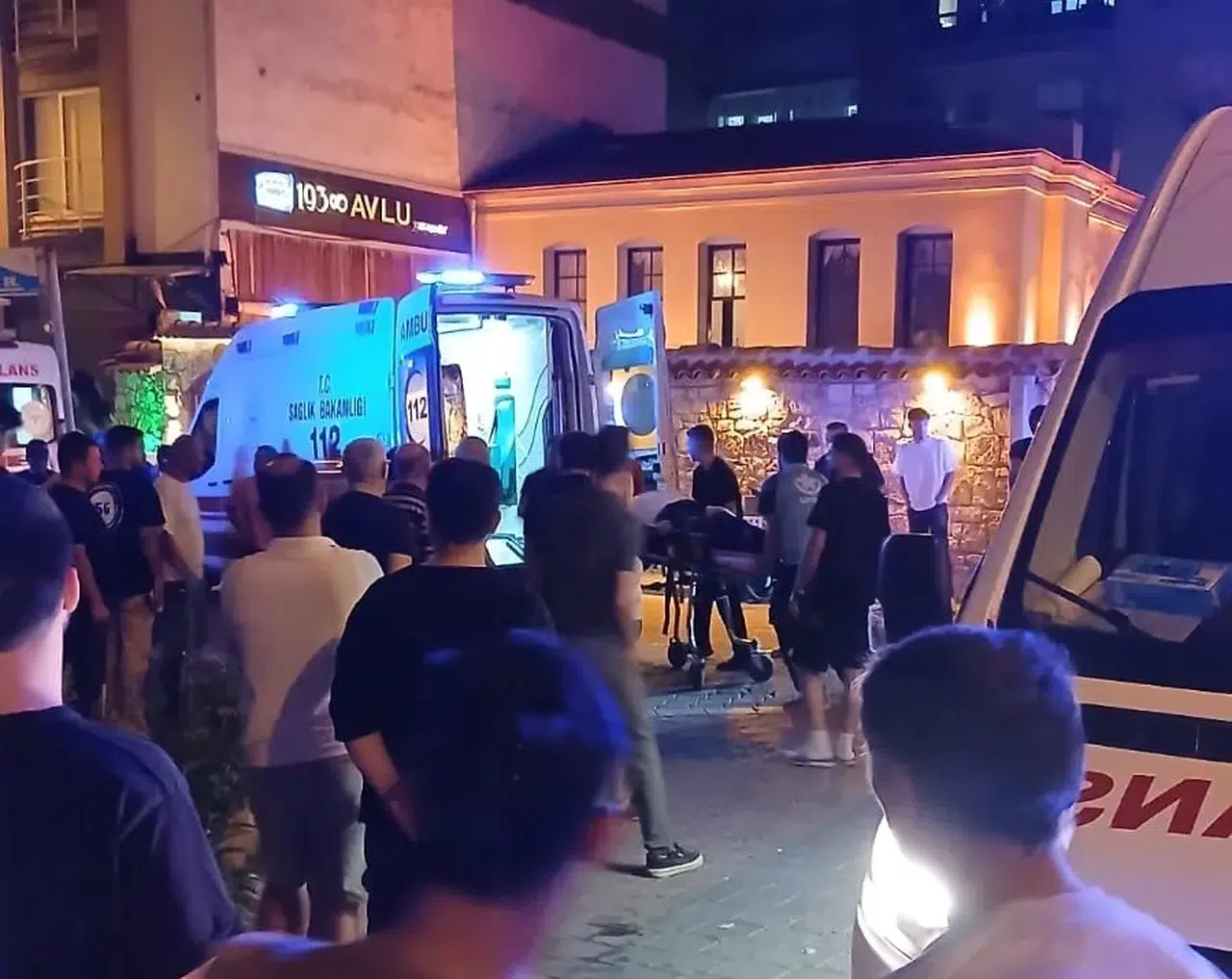 Denizli'de gece yarısı dehşeti: Restorana motosikletli baskın