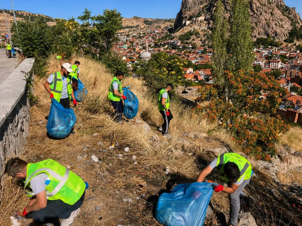 Hıdırlık Mesire Alanı çöp yığınına döndü: Doğaya yapılan bu saygısızlık pes dedirtti